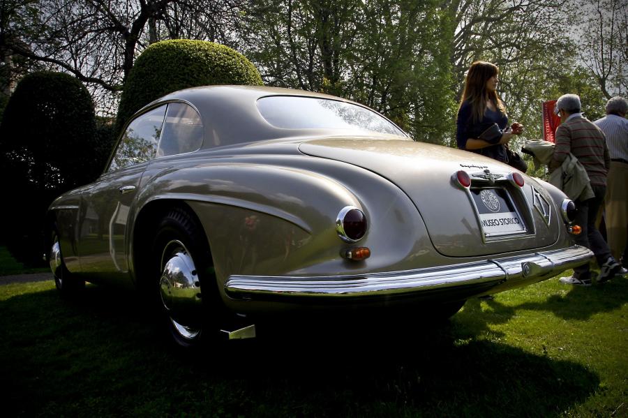  Alfa Romeo 6C 2500 SS Touring Coupe 1948 года  (фото 7 из 23)